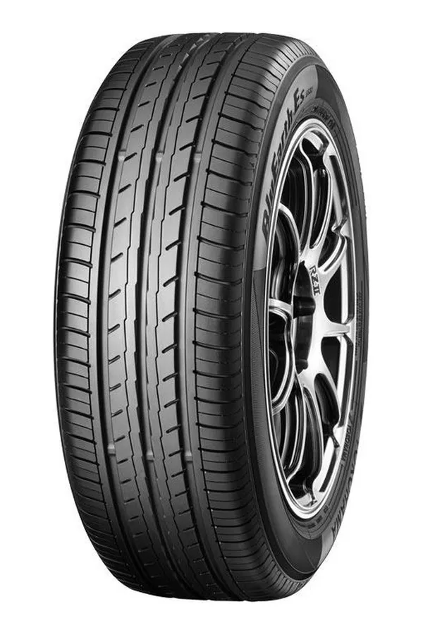 Yokohama BluEarth-Es ES32 215/60 R16 99V